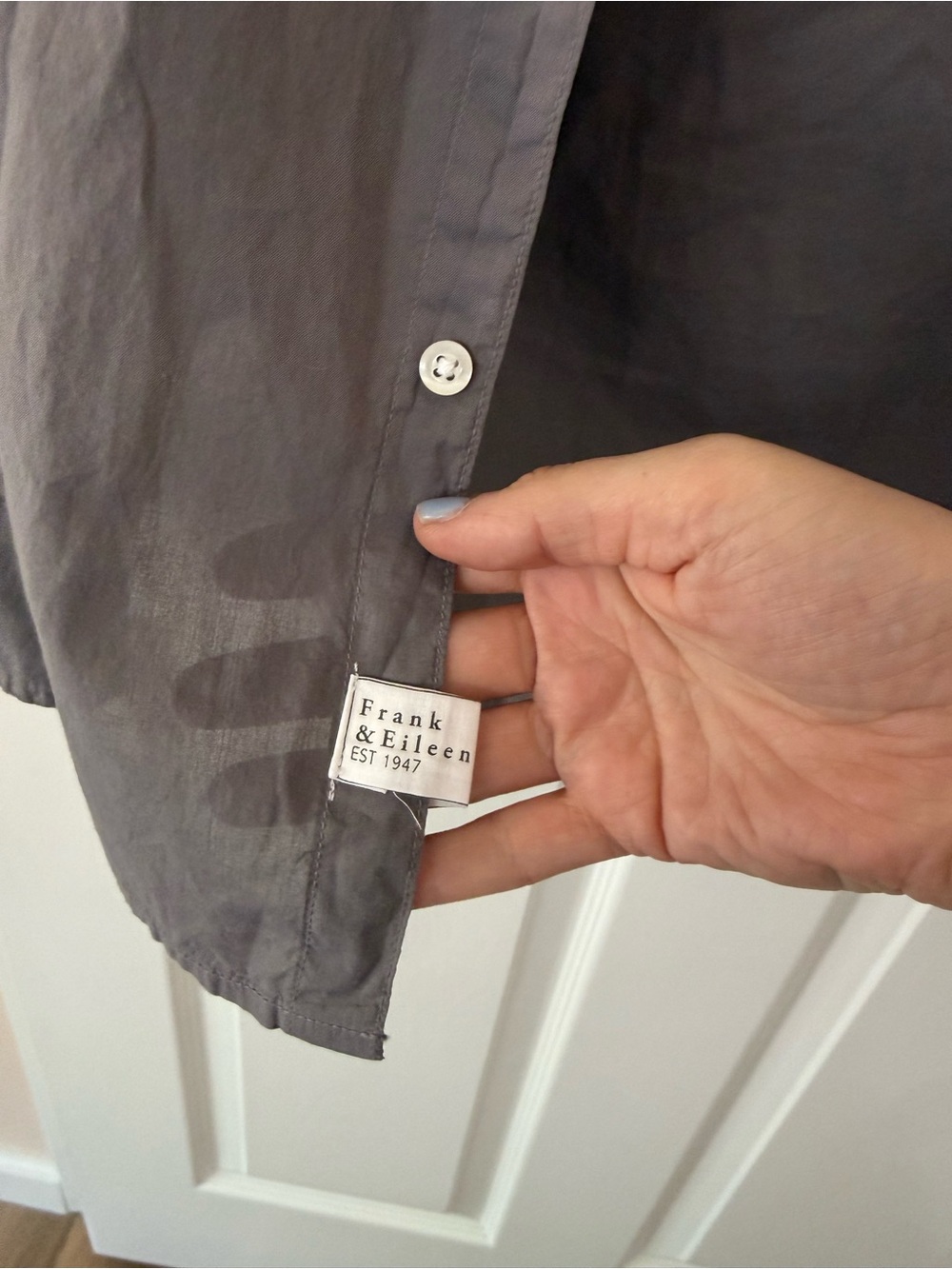 Frank & Eileen Gray Button Down Cotton Shirt “Eileen” style XXS - Picture 3 of 7